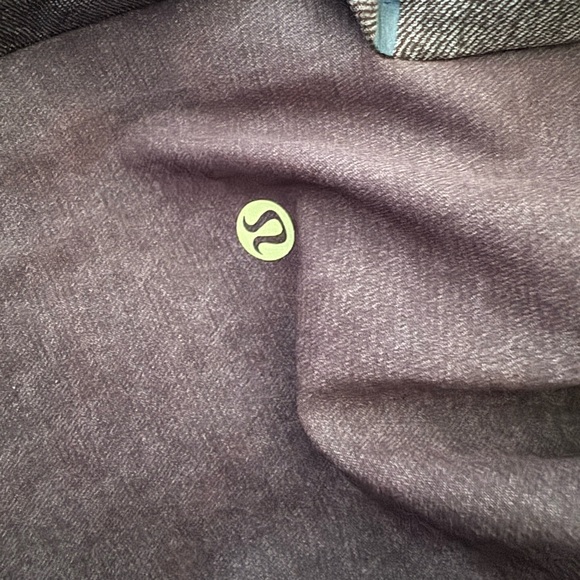 Lululemon Men’s Licence To Train Hoodie (Lunar New Year) - Picture 3 of 3